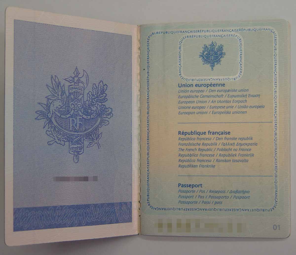 PASSAPORTO CON RESIDENZA VECCHIA