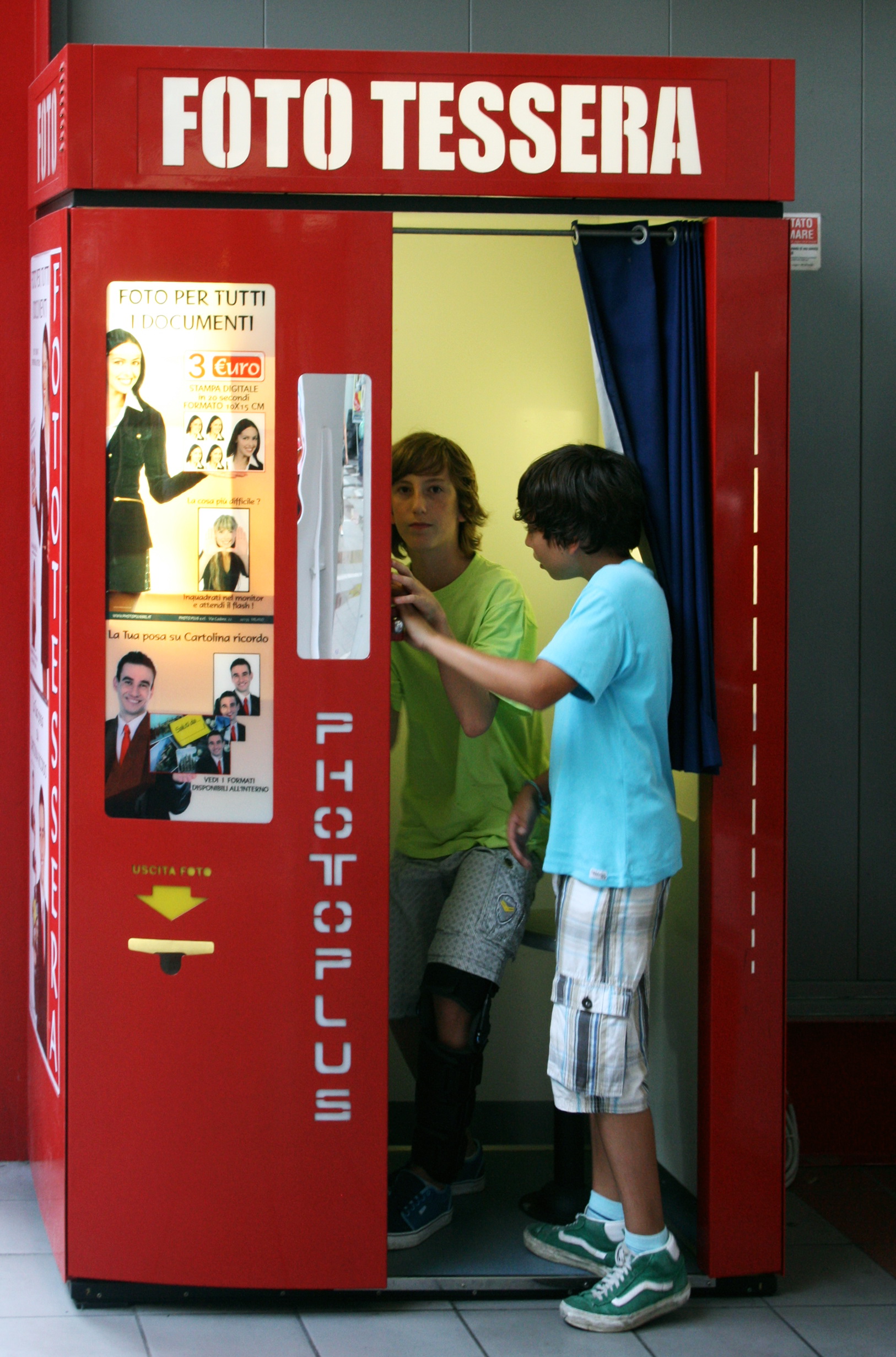 QUANTE FOTOTESSERE SERVONO PER IL PASSAPORTO