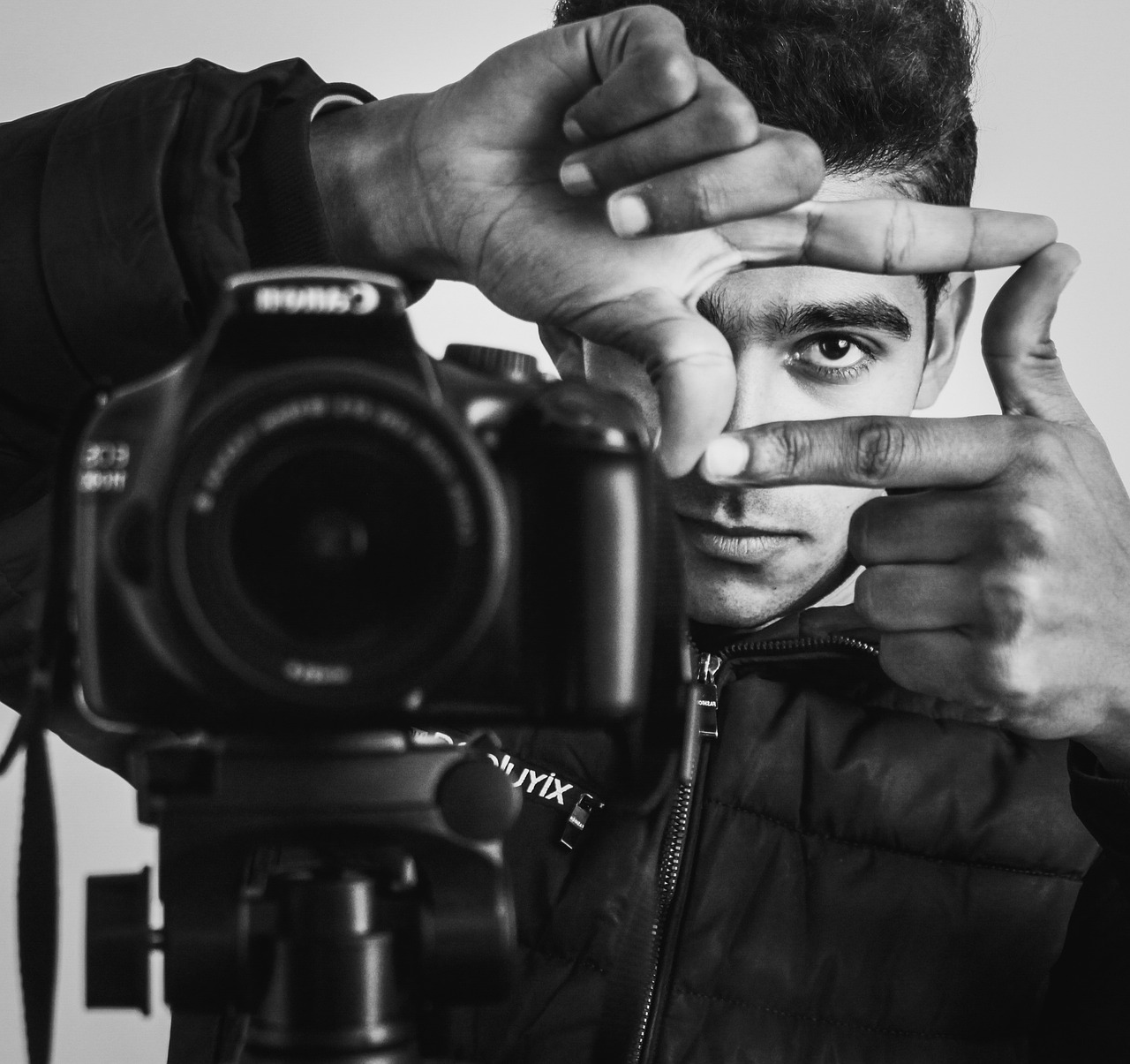 FOTOGRAFO PER FOTO PASSAPORTO